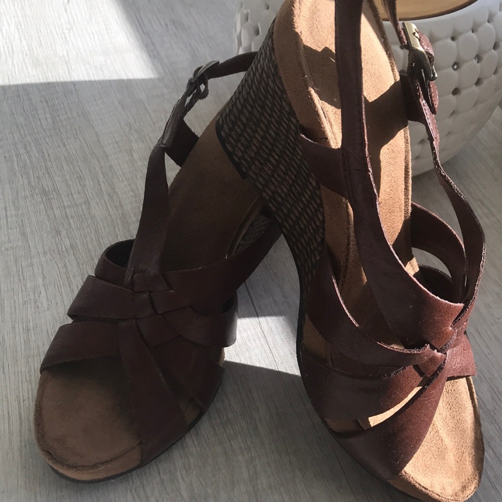 Wedges - Picture 2 of 8